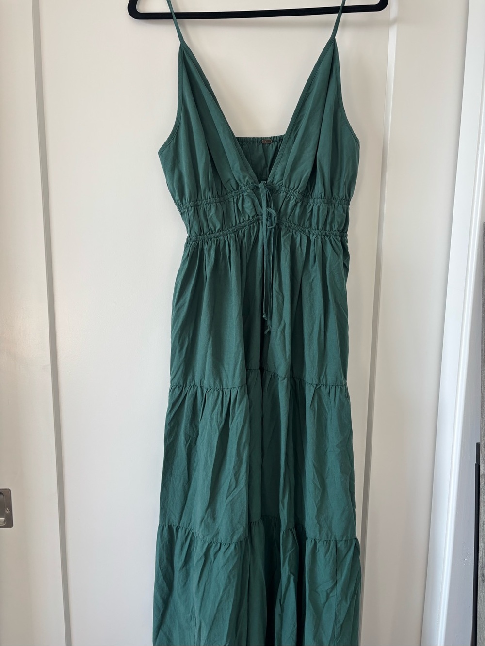 Women’s Green Tiered Maxi Dress with Spaghetti Straps